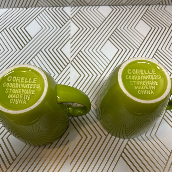 Vintage Corelle Coordinates Lime Green Stoneware Coffee Mugs Set Of 2 - Picture 4 of 8